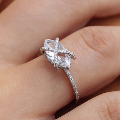 Marquise diamond store ring horizontal setting